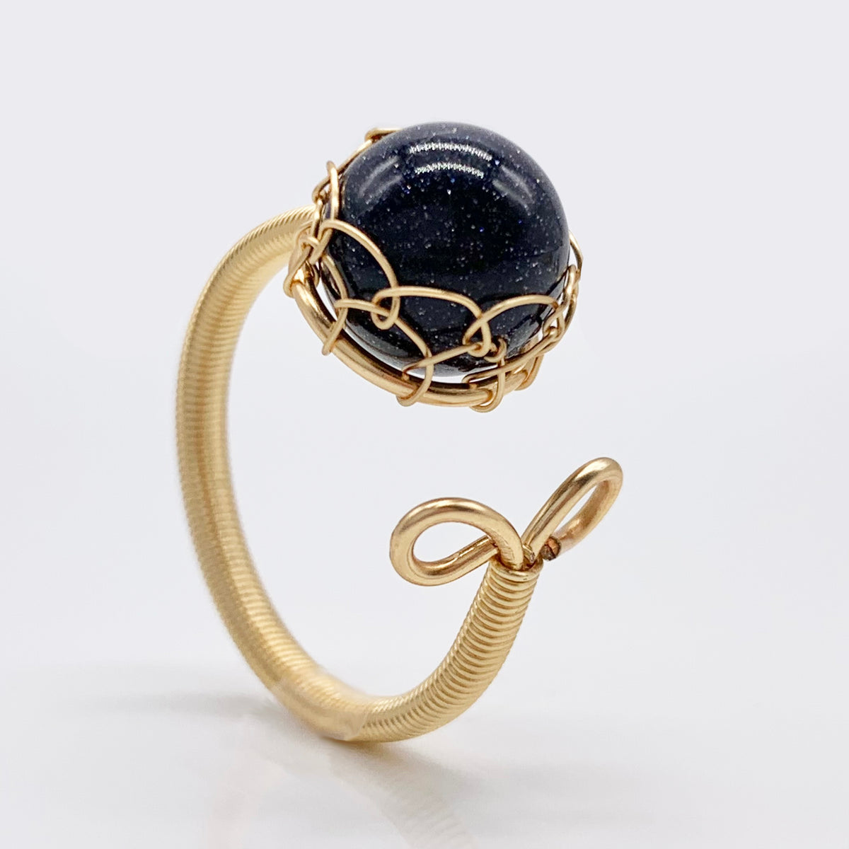 Dainty Bead Fidget Ring - Rings for Anxiety and Stress – Calm Spinners